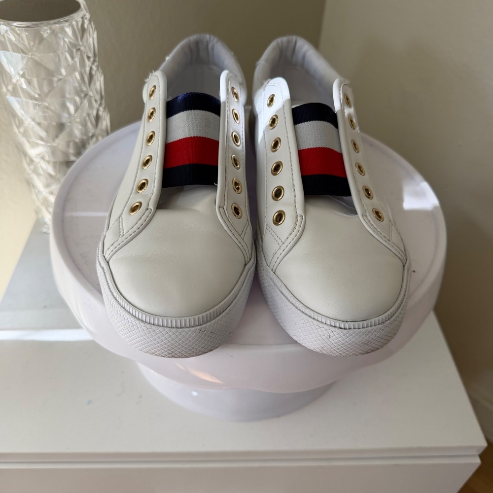 Tommy Hilfiger Twlaven White Slip On Sneakers Womens 7M Striped Band Laceless